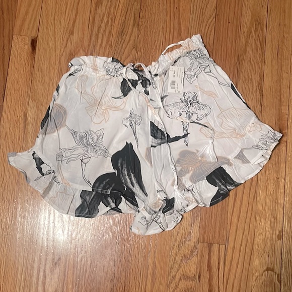 ruby and jenna Pants - Ruby and Jenna, delicate ruffled, high waist, shorts, feminine and fun😎